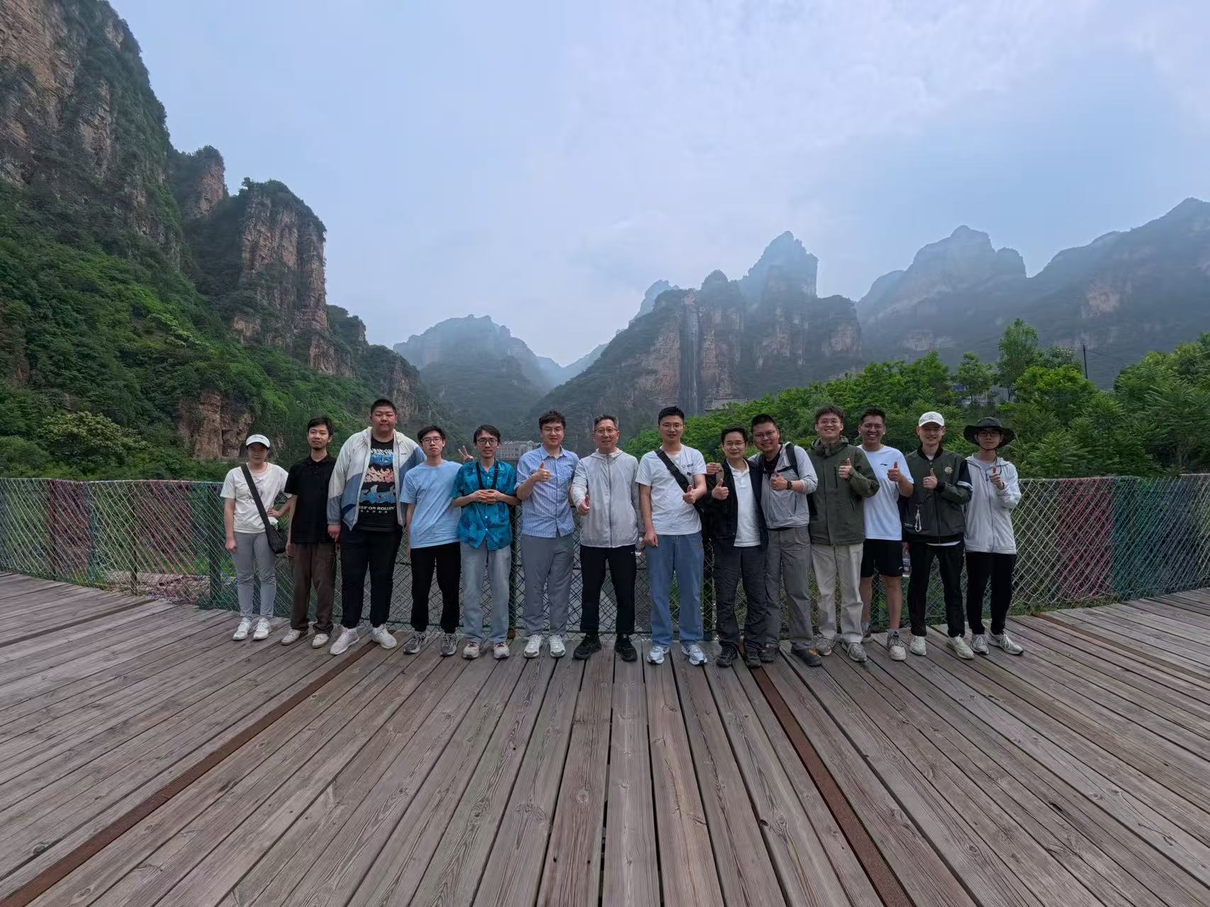2026年夏季兴隆山团建合影-1
