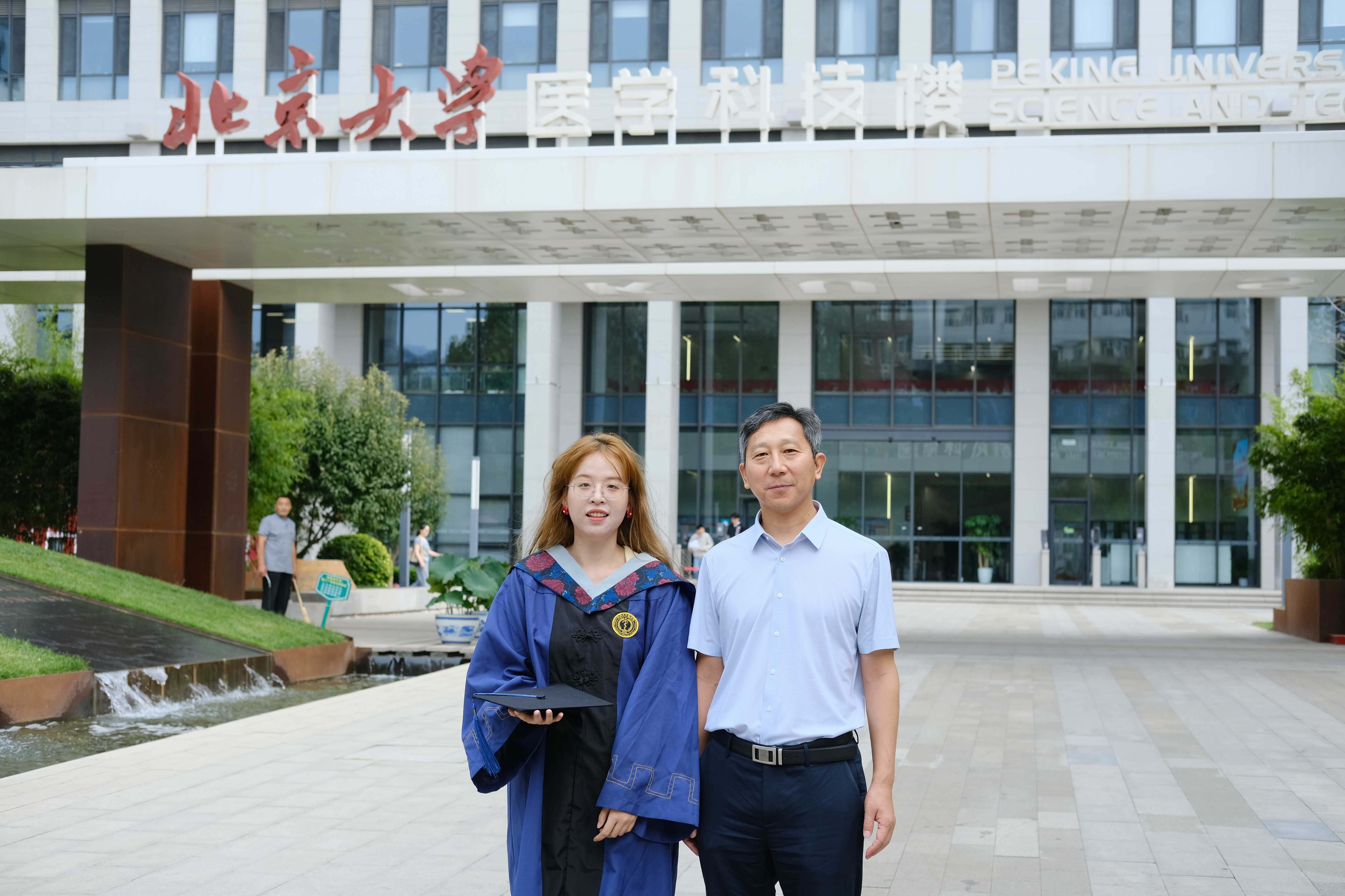 Congrats to Wei Tian (田微) for getting his M.Sc. and graduating!