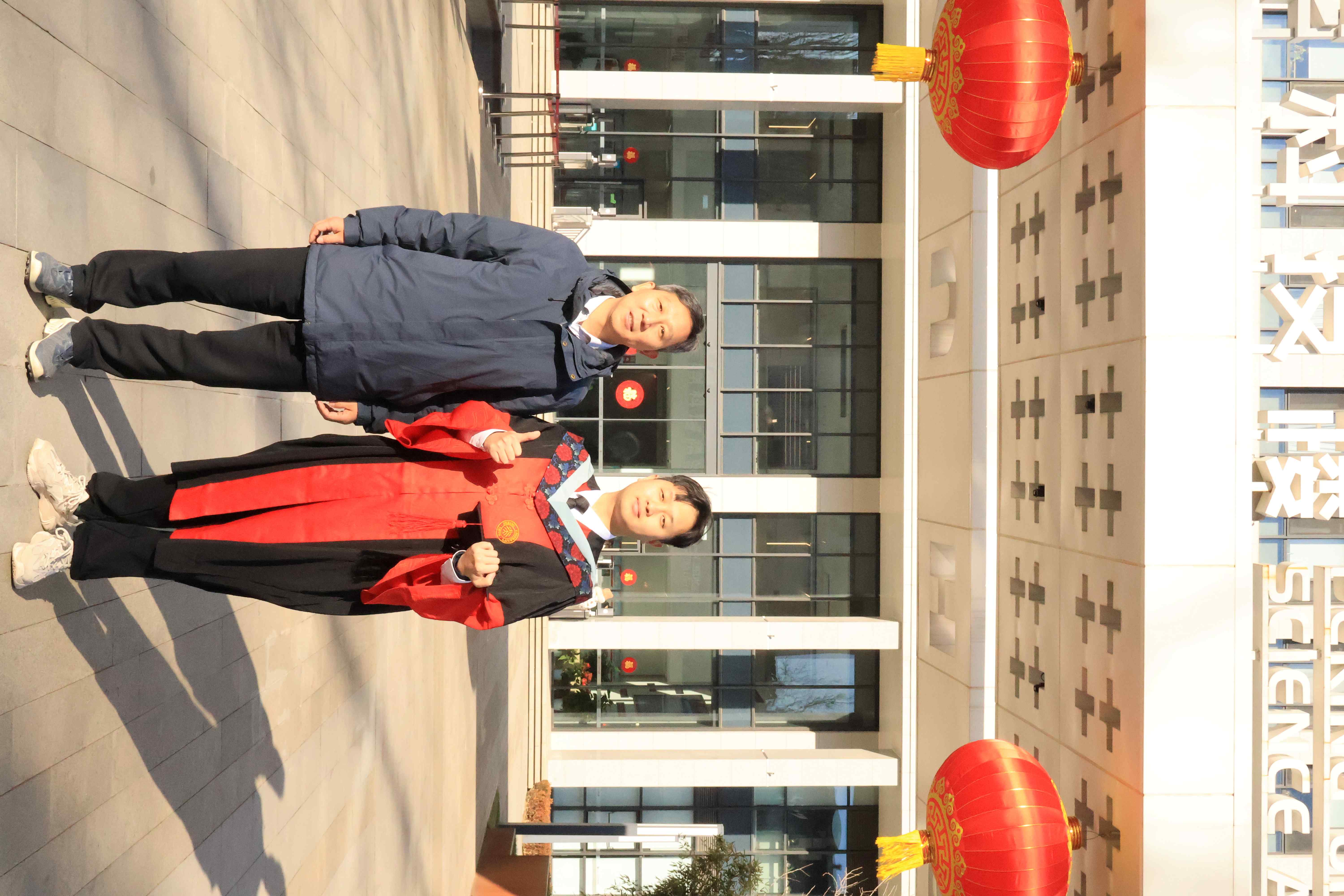 Congrats to Peng Chen (陈鹏) for getting his Ph.D. and graduating!